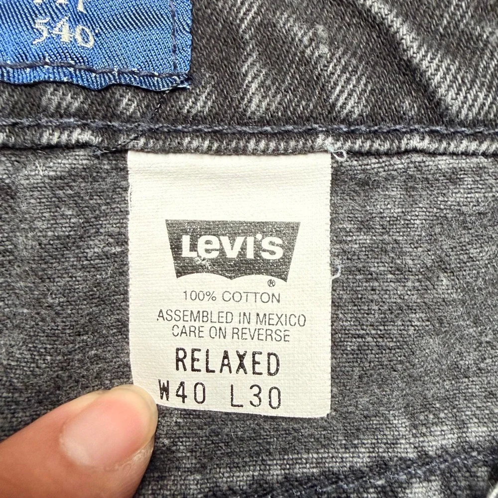 Vintage Levi 540 Relaxed Fit Jeans Mens 40x30 Faded Black Denim Orange Tab